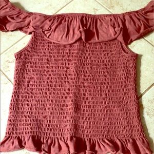 Off the shoulders pink top